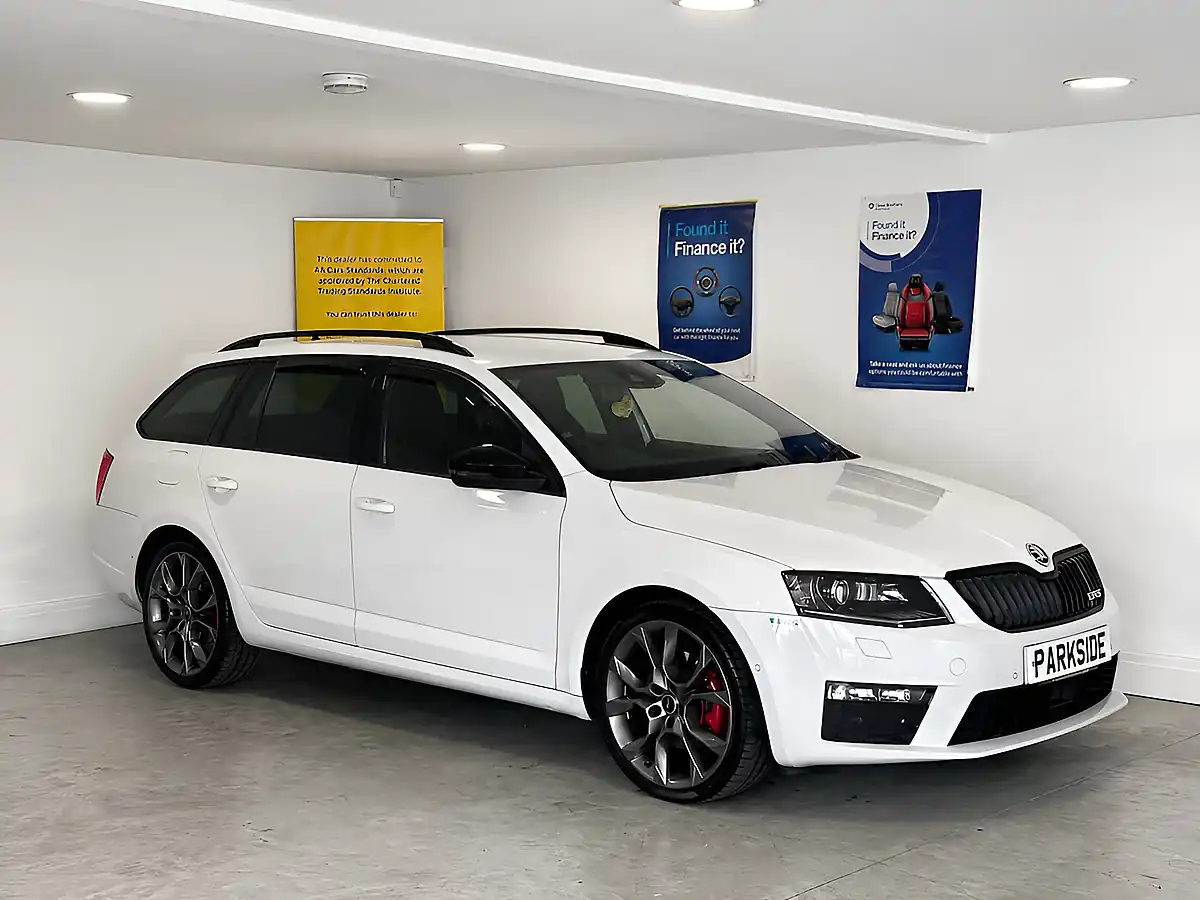 Used 2016 Skoda Octavia VRS Candy White - Front View