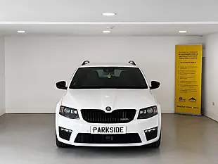 Used 2016 Skoda Octavia VRS Candy White - Interior and Exterior details 4