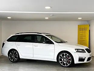 Used 2016 Skoda Octavia VRS Candy White - Interior and Exterior details 9