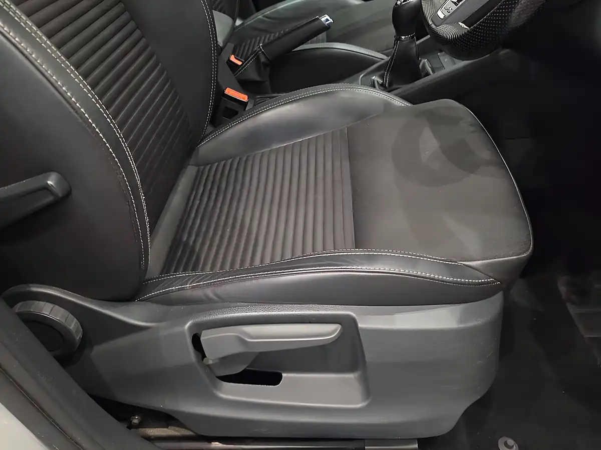Used 2016 Skoda Octavia VRS Grey - Interior and Exterior details 11