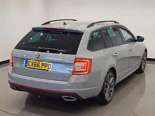 Used 2016 Skoda Octavia VRS Grey - Interior and Exterior details 9