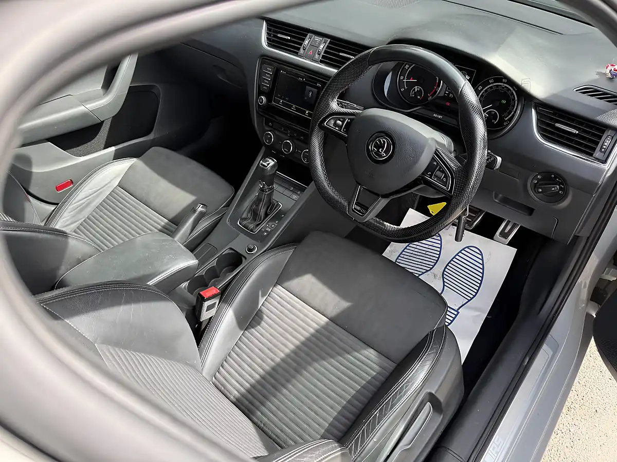 Used 2016 Skoda Octavia VRS Grey - Interior and Exterior details 12