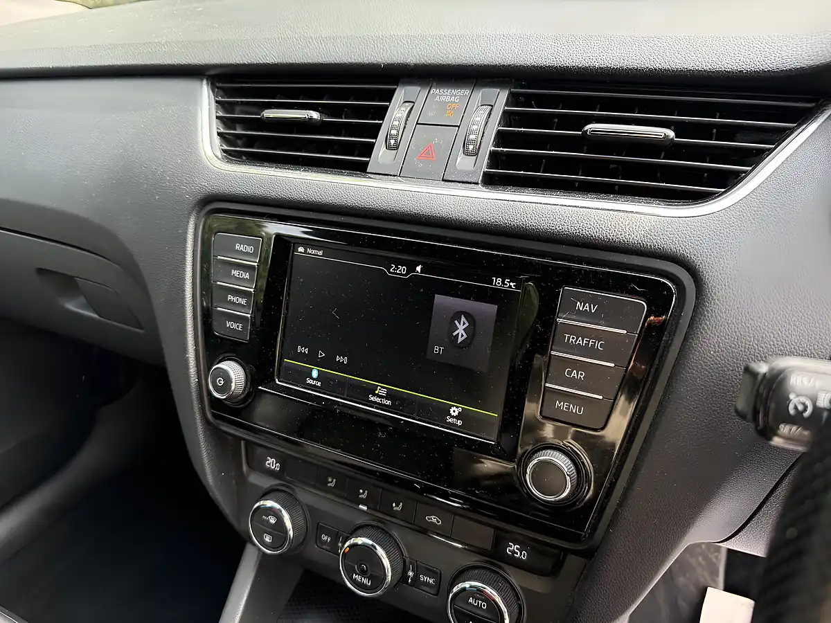 Used 2016 Skoda Octavia VRS Grey - Interior and Exterior details 16