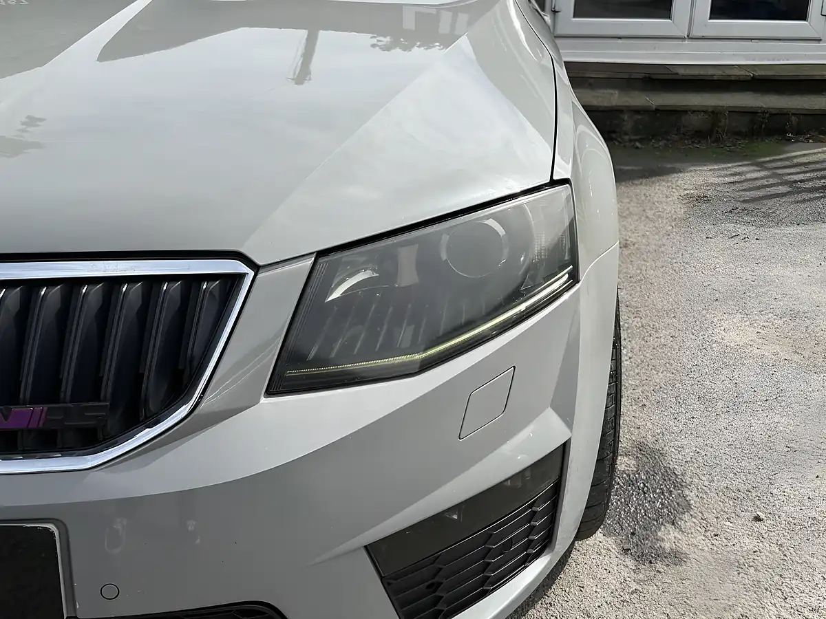 Used 2016 Skoda Octavia VRS Grey - Interior and Exterior details 7