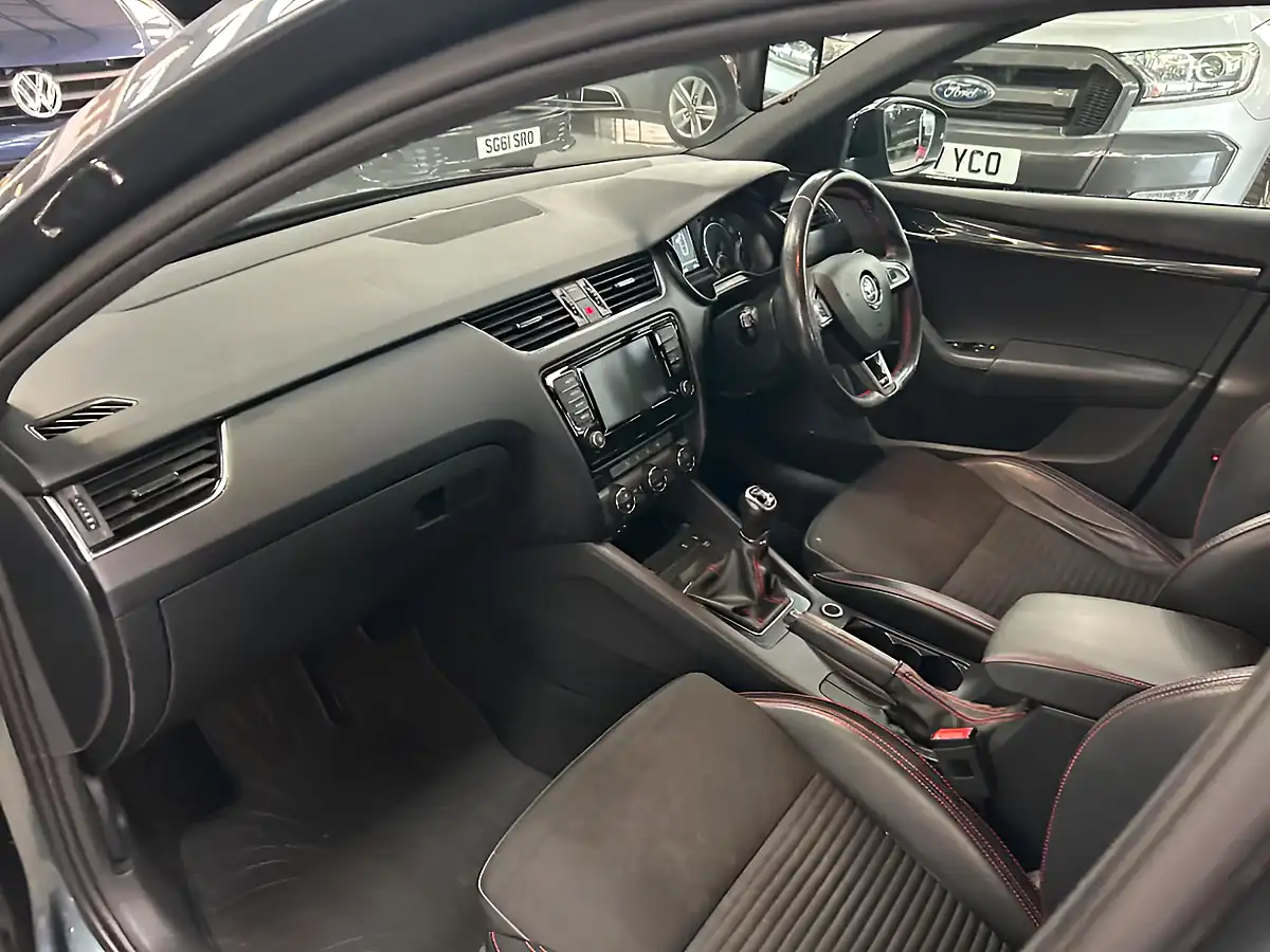 Used 2016 Skoda Octavia VRS Grey - Interior and Exterior details 12