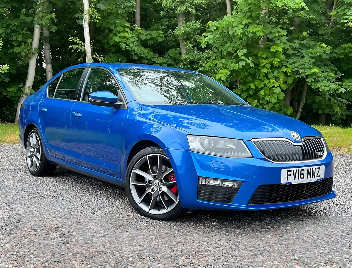 Used 2016 Skoda Octavia VRS Race Blue - Front View
