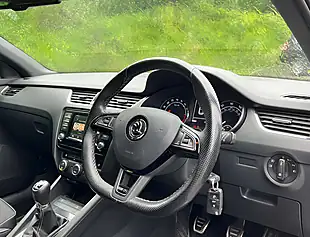 Used 2016 Skoda Octavia VRS Race Blue - Interior and Exterior details 10