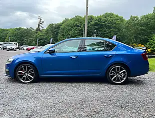 Used 2016 Skoda Octavia VRS Race Blue - Interior and Exterior details 6