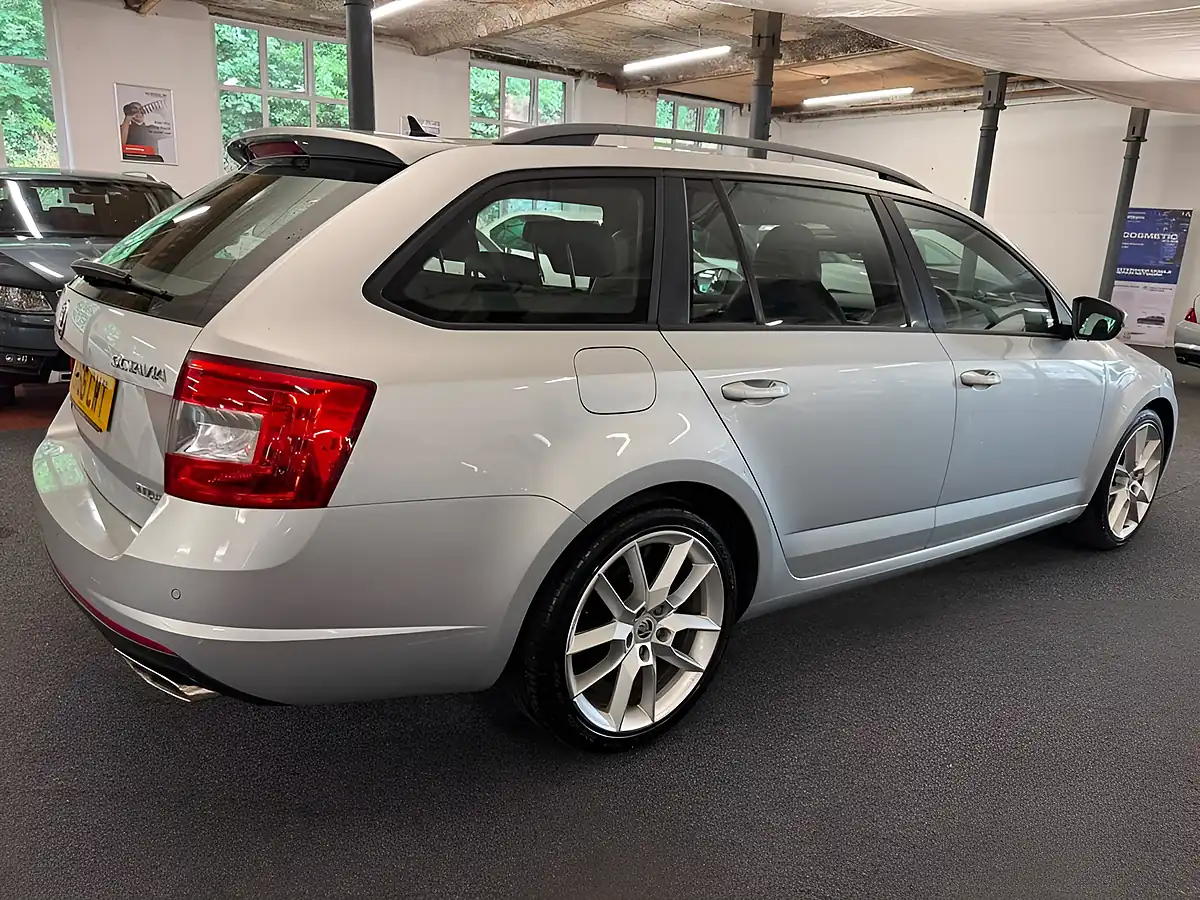 Used 2016 Skoda Octavia VRS Silver - Interior and Exterior details 16