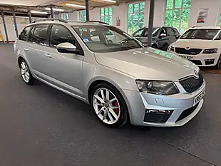 Used 2016 Skoda Octavia VRS Silver - Interior and Exterior details 18