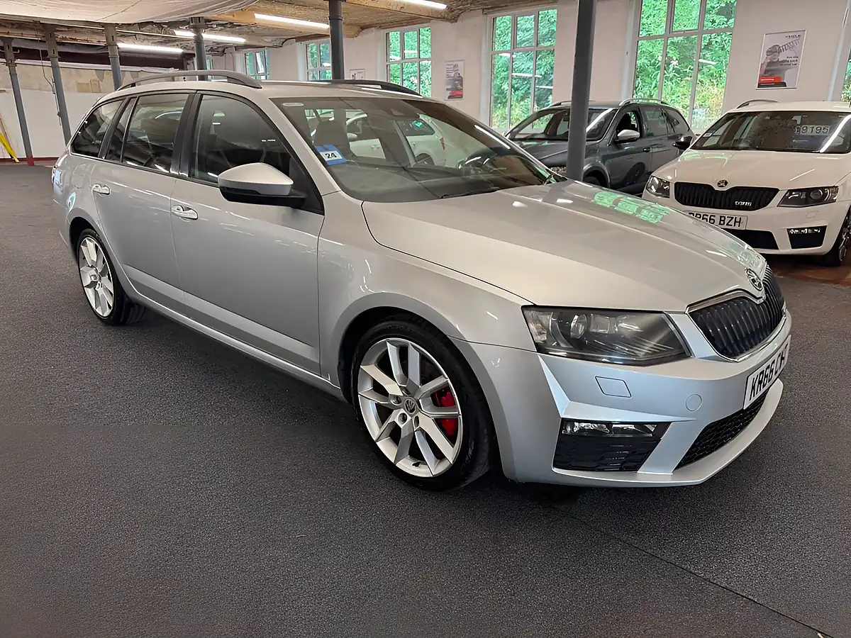 Used 2016 Skoda Octavia VRS Silver - Interior and Exterior details 18