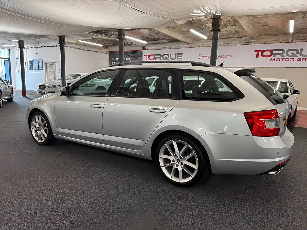 Used 2016 Skoda Octavia VRS Silver - Interior and Exterior details 5