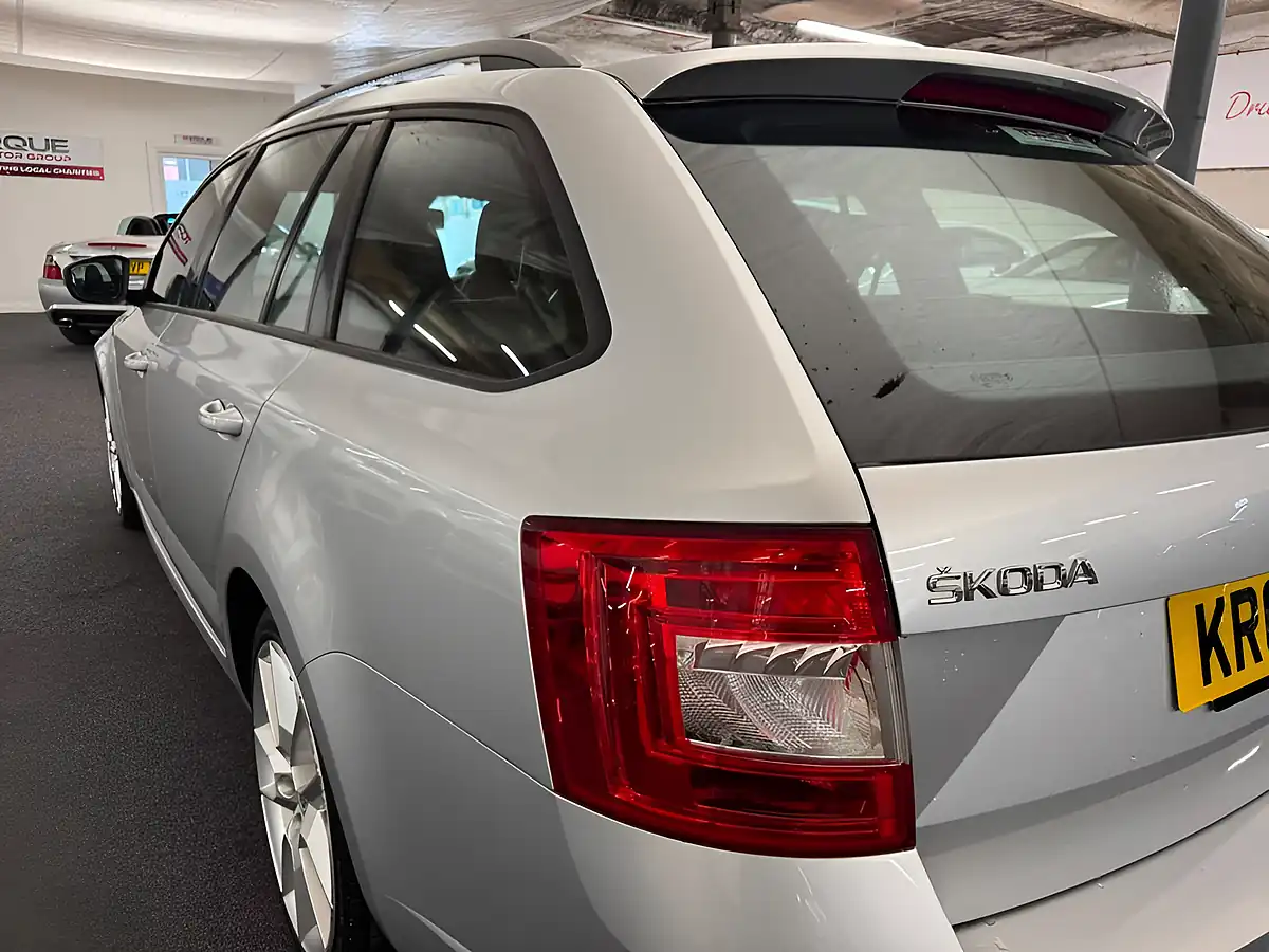 Used 2016 Skoda Octavia VRS Silver - Interior and Exterior details 9
