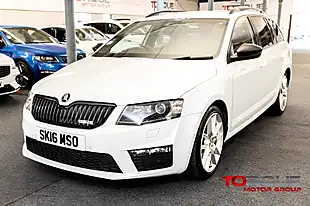 Used 2016 Skoda Octavia VRS White - Interior and Exterior details 12