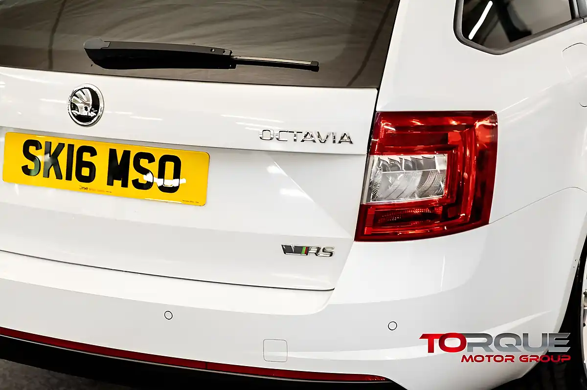 Used 2016 Skoda Octavia VRS White - Interior and Exterior details 9