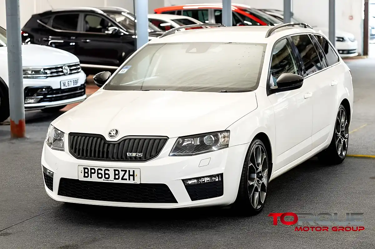 Used 2016 Skoda Octavia VRS White - Front View