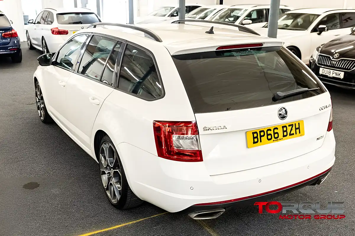 Used 2016 Skoda Octavia VRS White - Interior and Exterior details 11