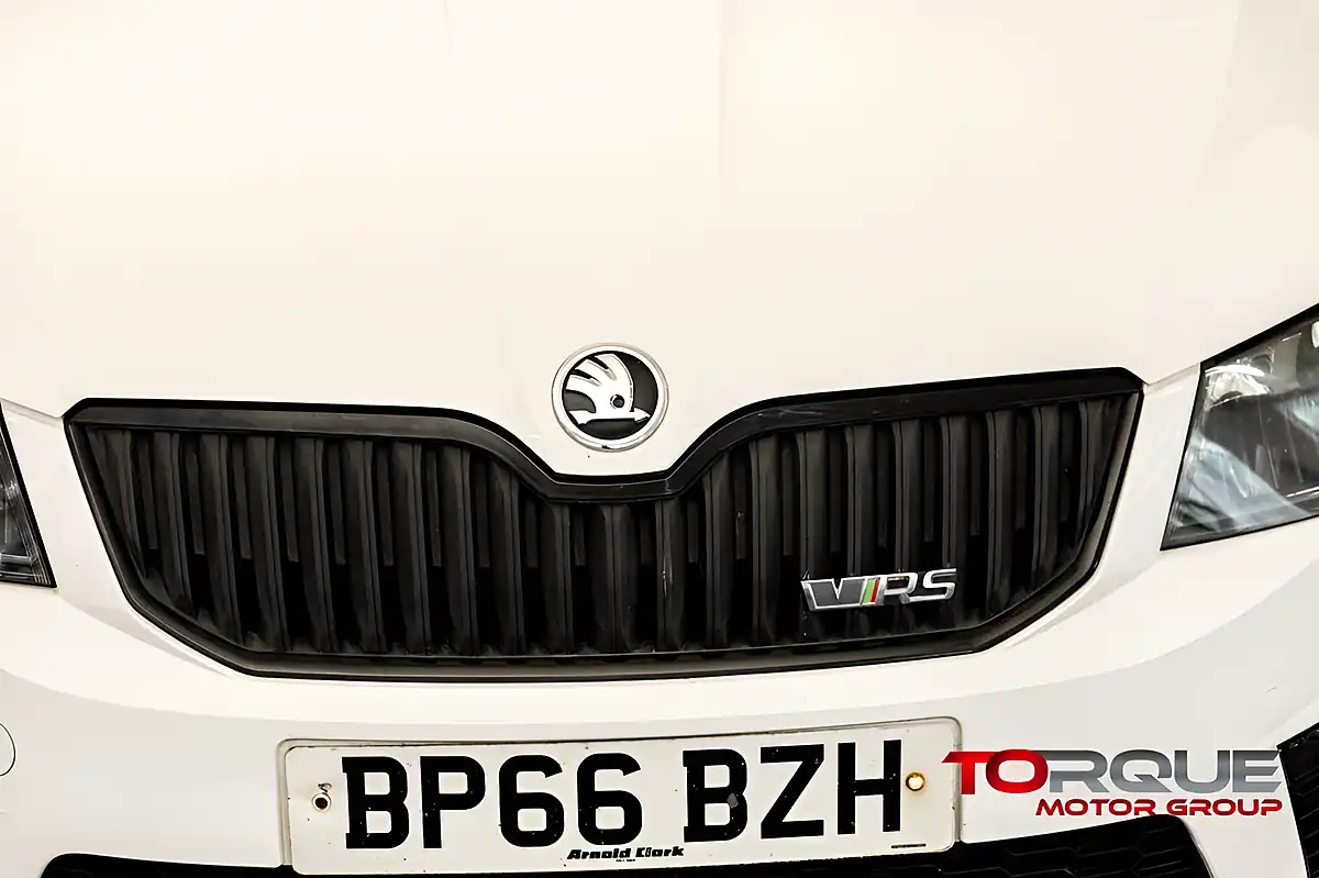 Used 2016 Skoda Octavia VRS White - Interior and Exterior details 4