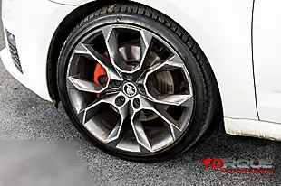 Used 2016 Skoda Octavia VRS White - Interior and Exterior details 5