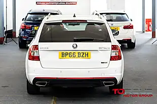 Used 2016 Skoda Octavia VRS White - Interior and Exterior details 7
