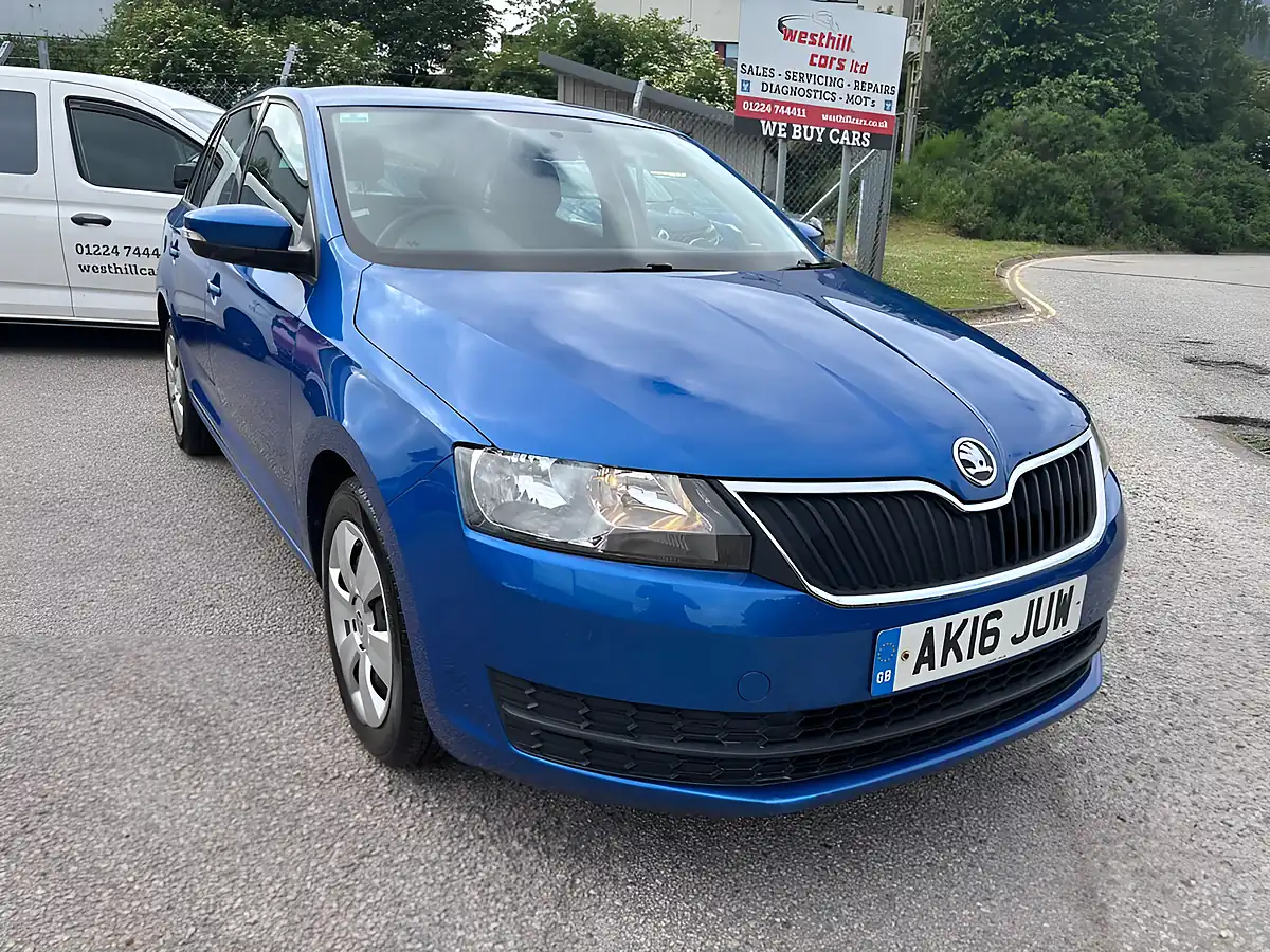 Used 2016 Skoda Rapid Spaceback S Blue - Front View