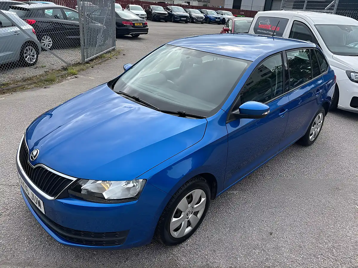 Used 2016 Skoda Rapid Spaceback S Blue - Interior and Exterior details 10