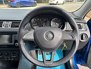 Used 2016 Skoda Rapid Spaceback S Blue - Interior and Exterior details 15