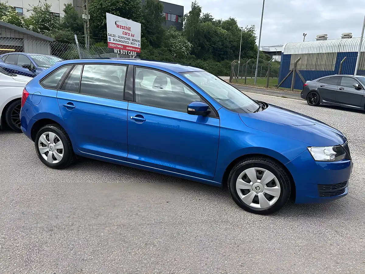 Used 2016 Skoda Rapid Spaceback S Blue - Interior and Exterior details 6