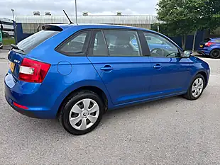 Used 2016 Skoda Rapid Spaceback S Blue - Interior and Exterior details 7