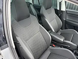 Used 2016 Skoda Rapid Spaceback Se Sport Silver - Interior and Exterior details 13