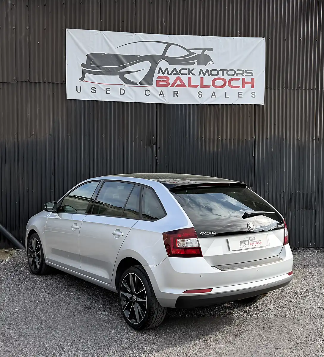 Used 2016 Skoda Rapid Spaceback Se Sport Silver - Interior and Exterior details 7