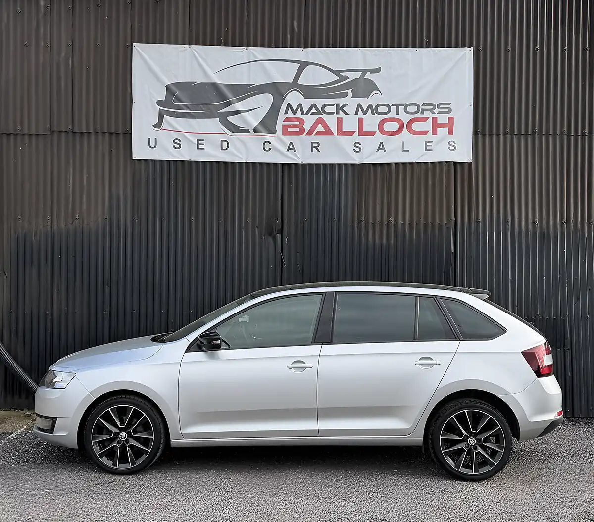Used 2016 Skoda Rapid Spaceback Se Sport Silver - Interior and Exterior details 8
