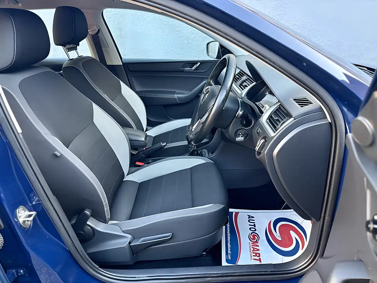 Used 2016 Skoda Rapid Spaceback Se Tech Blue - Interior and Exterior details 12