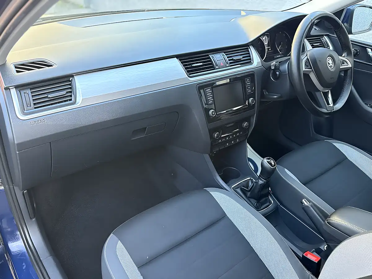 Used 2016 Skoda Rapid Spaceback Se Tech Blue - Interior and Exterior details 16