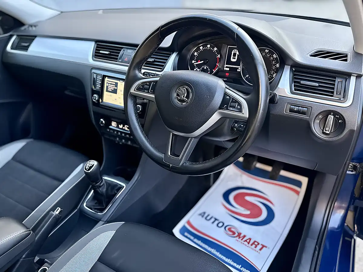 Used 2016 Skoda Rapid Spaceback Se Tech Blue - Interior and Exterior details 17