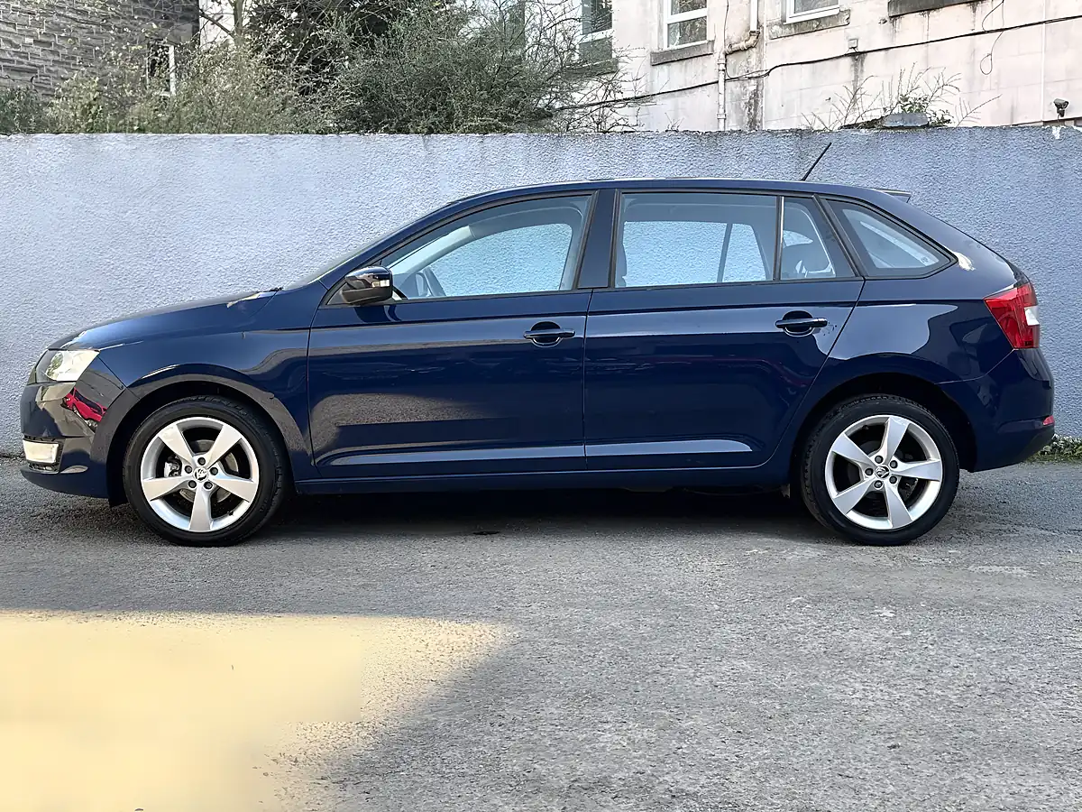 Used 2016 Skoda Rapid Spaceback Se Tech Blue - Interior and Exterior details 6