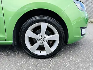 Used 2016 Skoda Rapid Spaceback Se Tech Green - Interior and Exterior details 17