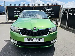 Used 2016 Skoda Rapid Spaceback Se Tech Green - Interior and Exterior details 3