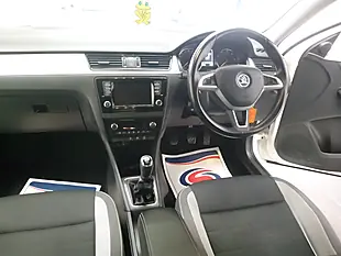 Used 2016 Skoda Rapid Spaceback Se Tech White - Interior and Exterior details 15