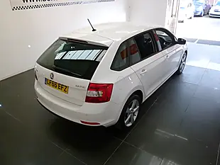 Used 2016 Skoda Rapid Spaceback Se Tech White - Interior and Exterior details 20