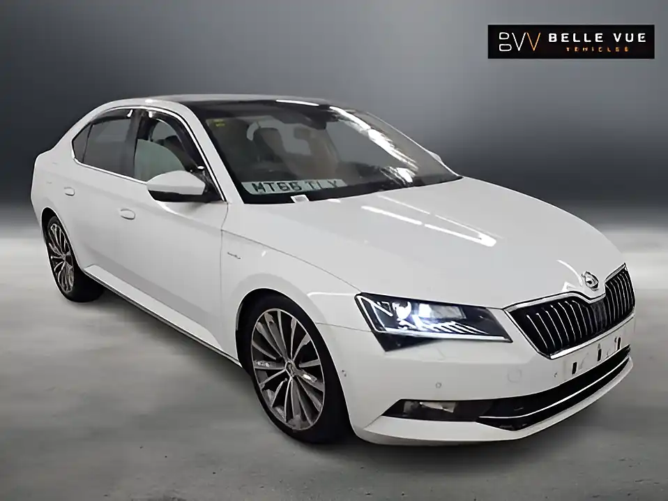 Used 2016 Skoda Superb Laurin & Klement Moon White - Interior and Exterior details 6