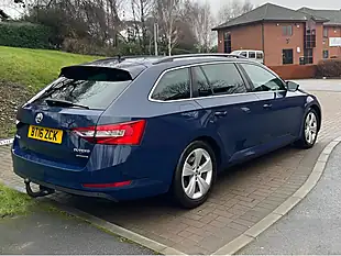 Used 2016 Skoda Superb Se Blue - Interior and Exterior details 16