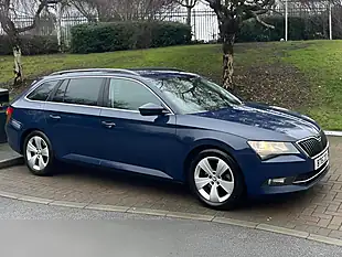 Used 2016 Skoda Superb Se Blue - Interior and Exterior details 19
