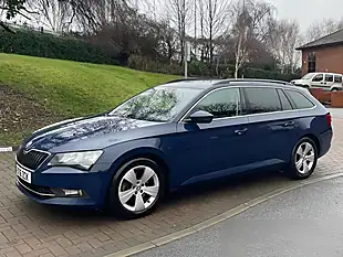 Used 2016 Skoda Superb Se Blue - Interior and Exterior details 6