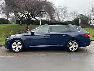 Used 2016 Skoda Superb Se Blue - Interior and Exterior details 8