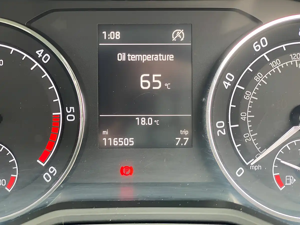 Used 2016 Skoda Superb Se Grey - Interior and Exterior details 13