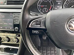 Used 2016 Skoda Superb Se Grey - Interior and Exterior details 14
