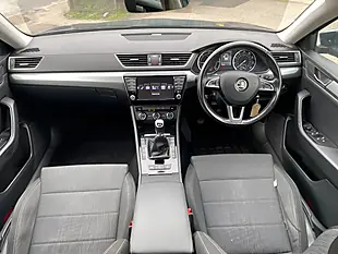 Used 2016 Skoda Superb Se Grey - Interior and Exterior details 4