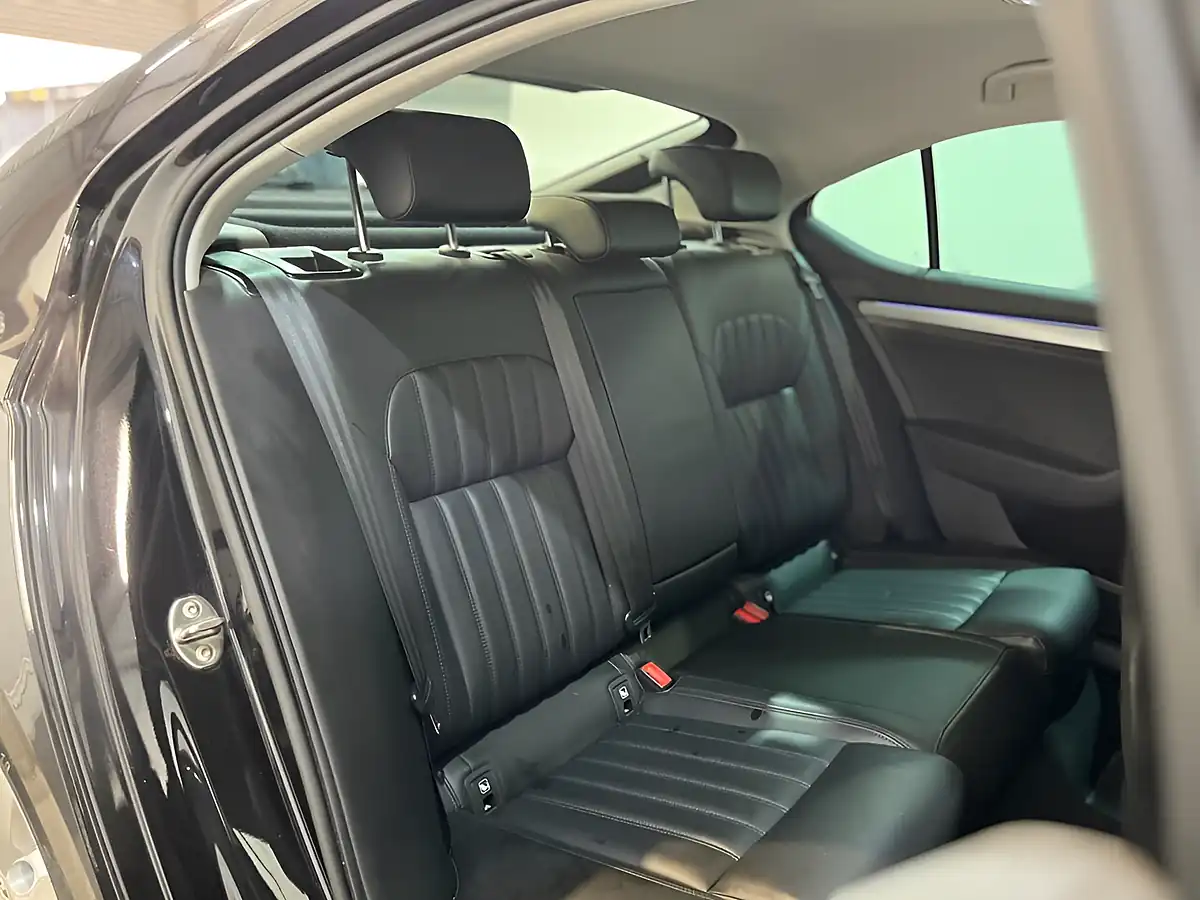 Used 2016 Skoda Superb Se L Executive Black - Interior and Exterior details 19