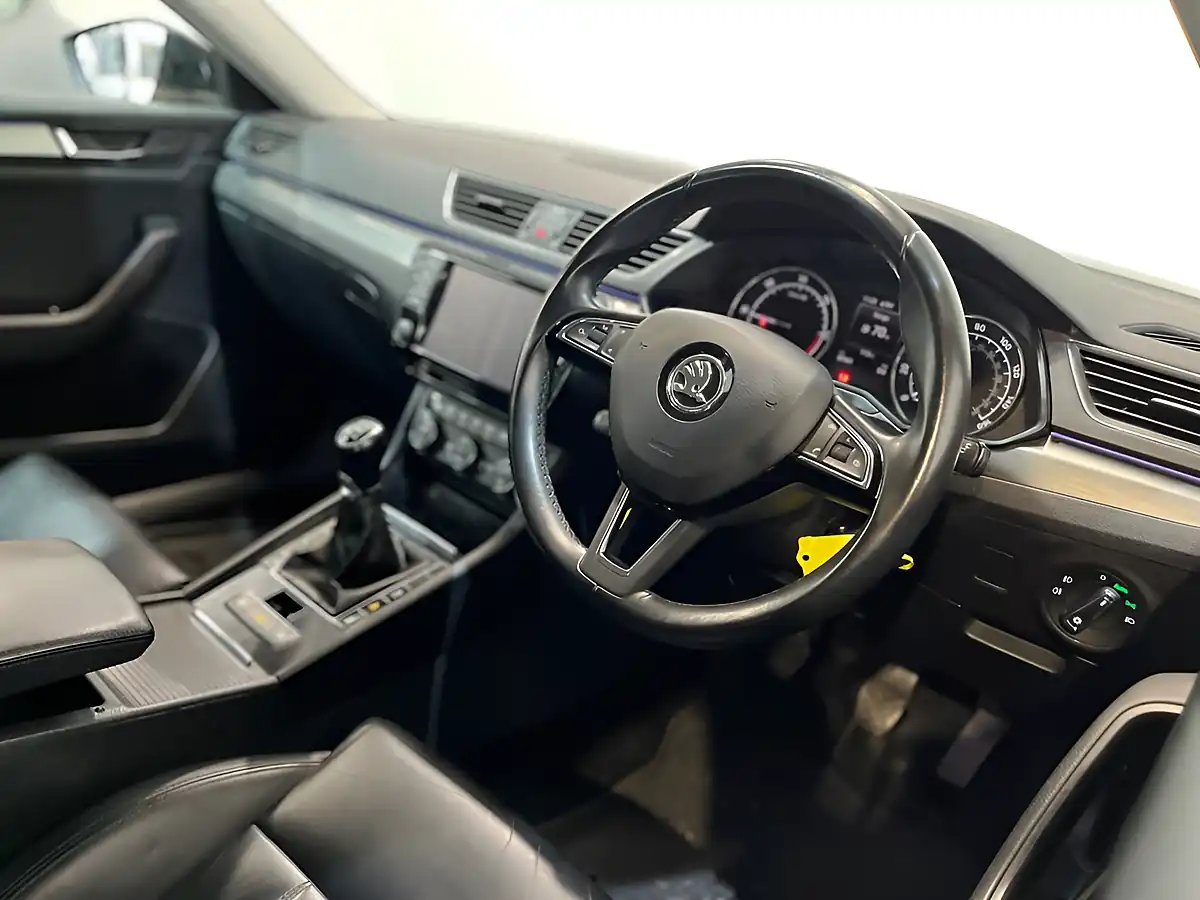 Used 2016 Skoda Superb Se L Executive Black - Interior and Exterior details 20